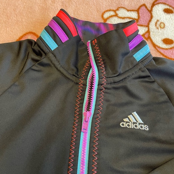 Adidas - Picture 2 of 4